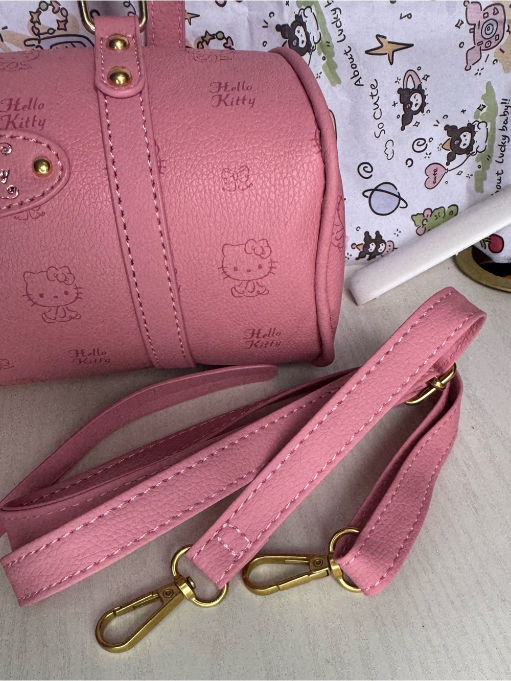 Hello Kitty Pink Barrel Mini Shoulder Bag with Gold Hardware - Picture 3 of 8